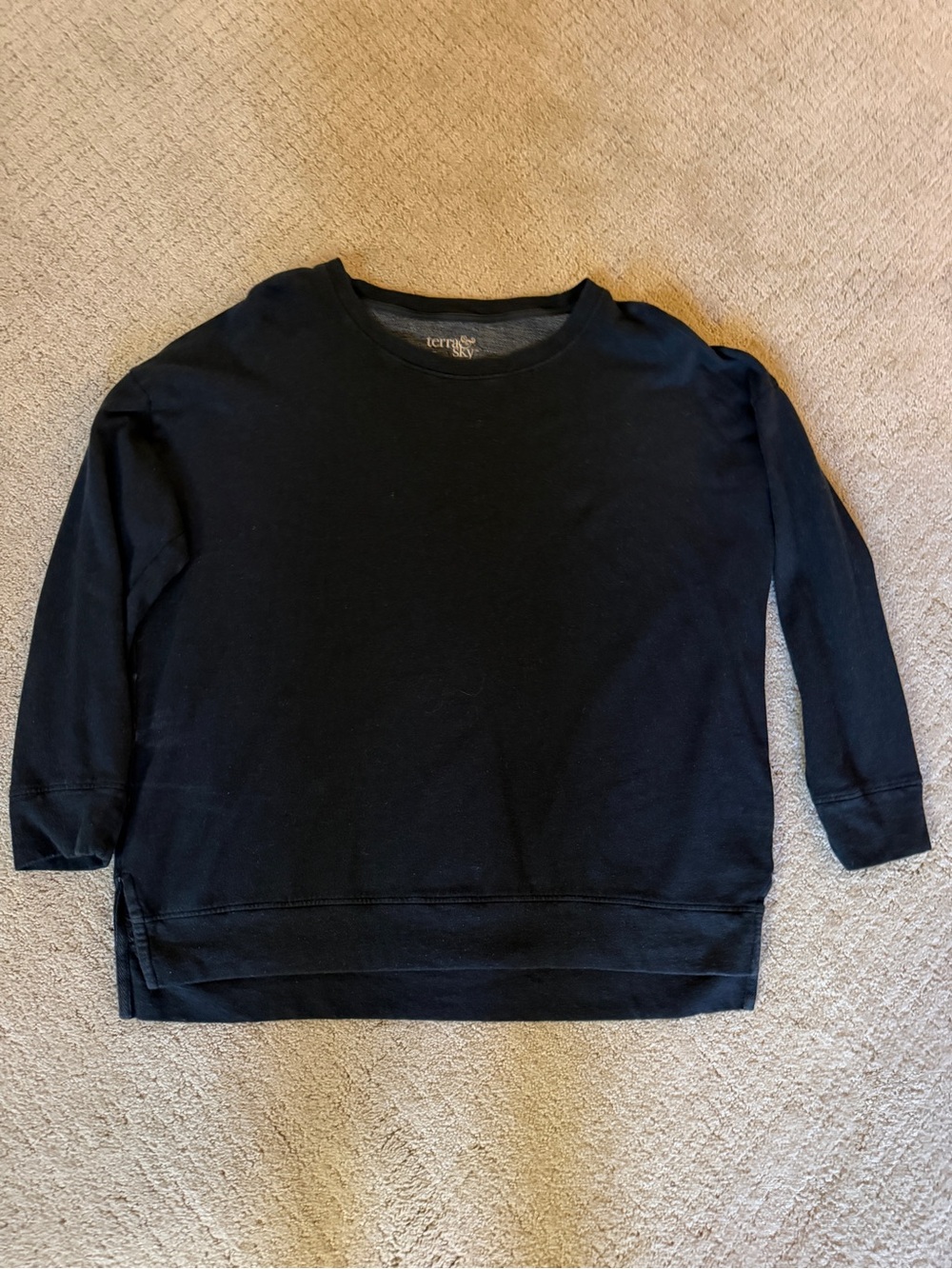 Terra & Sky Black Crewneck Pullover